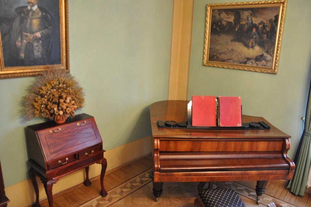 Ostoya Inn & Granary Jasionka ภายนอก รูปภาพ