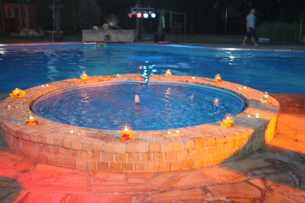 Ostoya Inn & Granary Jasionka ภายนอก รูปภาพ
