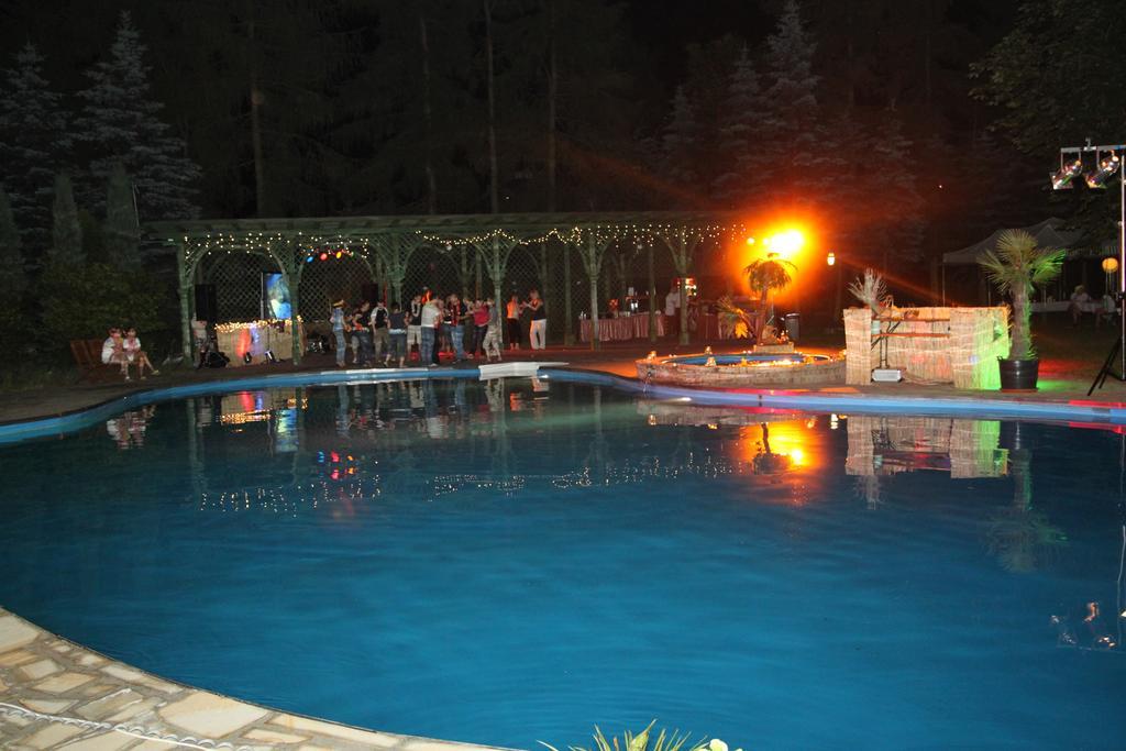 Ostoya Inn & Granary Jasionka ภายนอก รูปภาพ